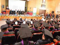  حفل التخرج وتكريم المتفوقين لطلاب كلية الشريعة تحت شعار الأمل بالعلم والارتقاء بالعمل
